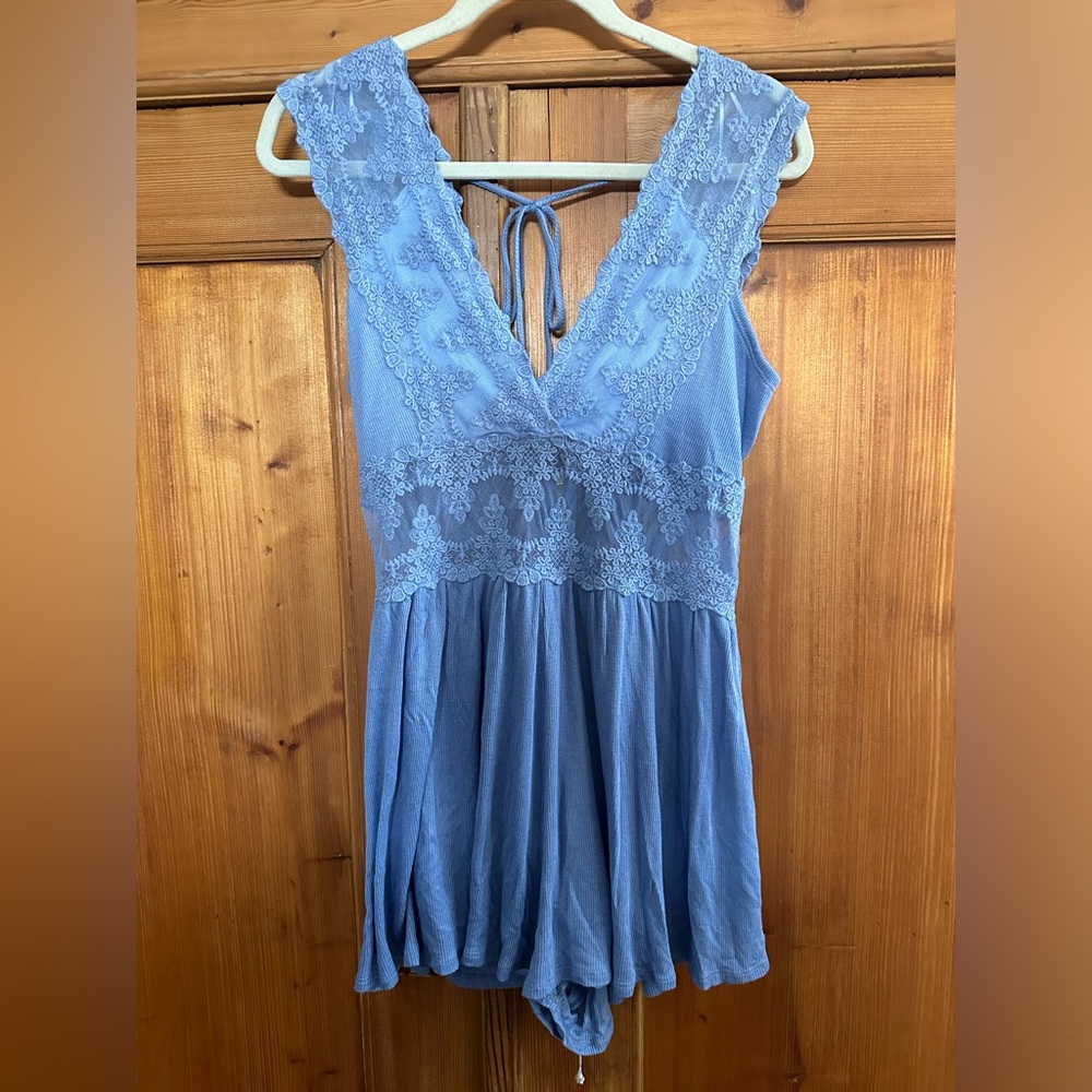 Sage- periwinkle blue sz. m romper.